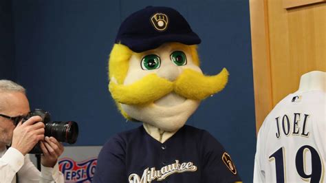 The Milwaukee Brewers Mascot Dash: From Sideline Spectators to Center Stage